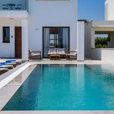 Вилла Pool With 3br Near In *