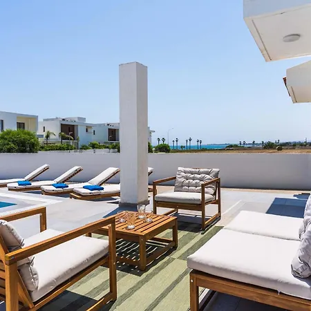 Вилла Pool With 3br Near In